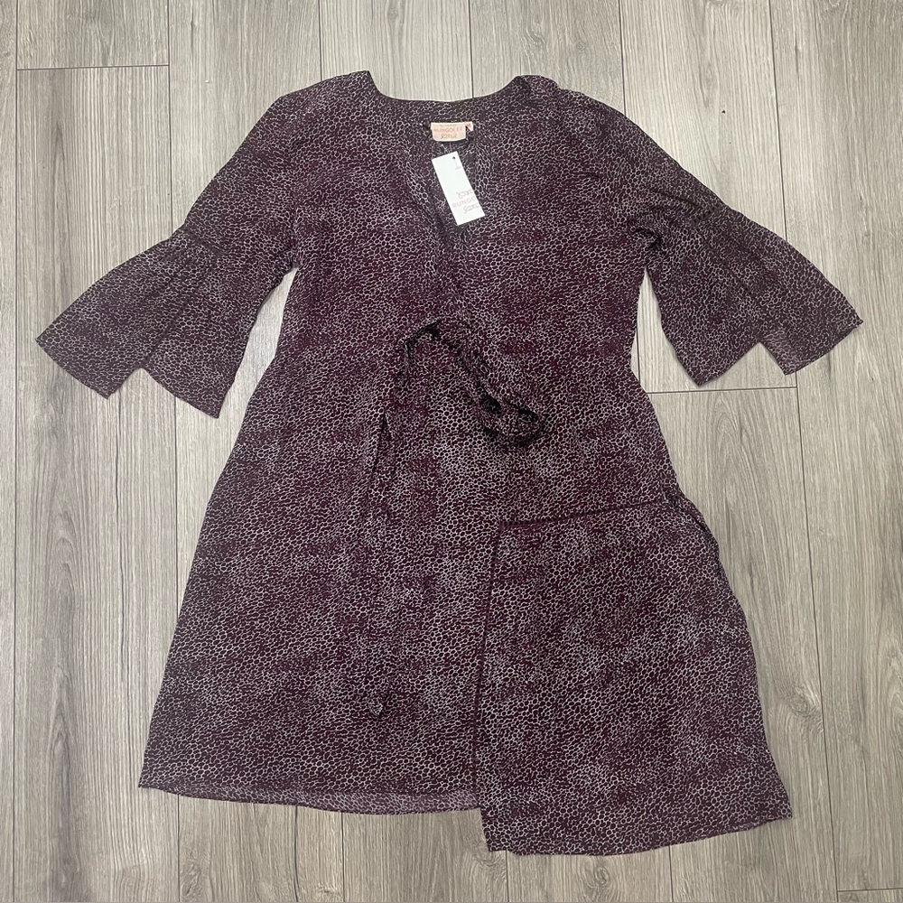 NWT Rungolee Rianna Burgundy Wrap‎ Dress w/ Tie Belt & Bell Sleeves Size Medium
